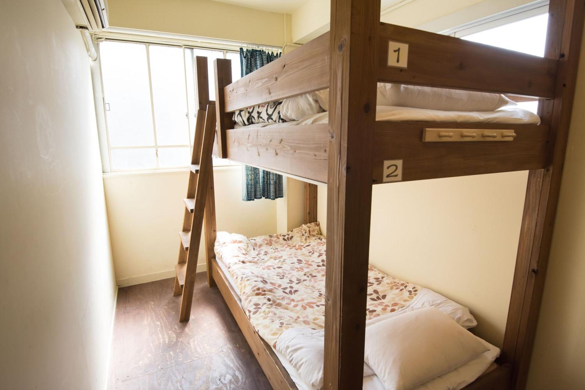 Hostel Q Осака Номер фото