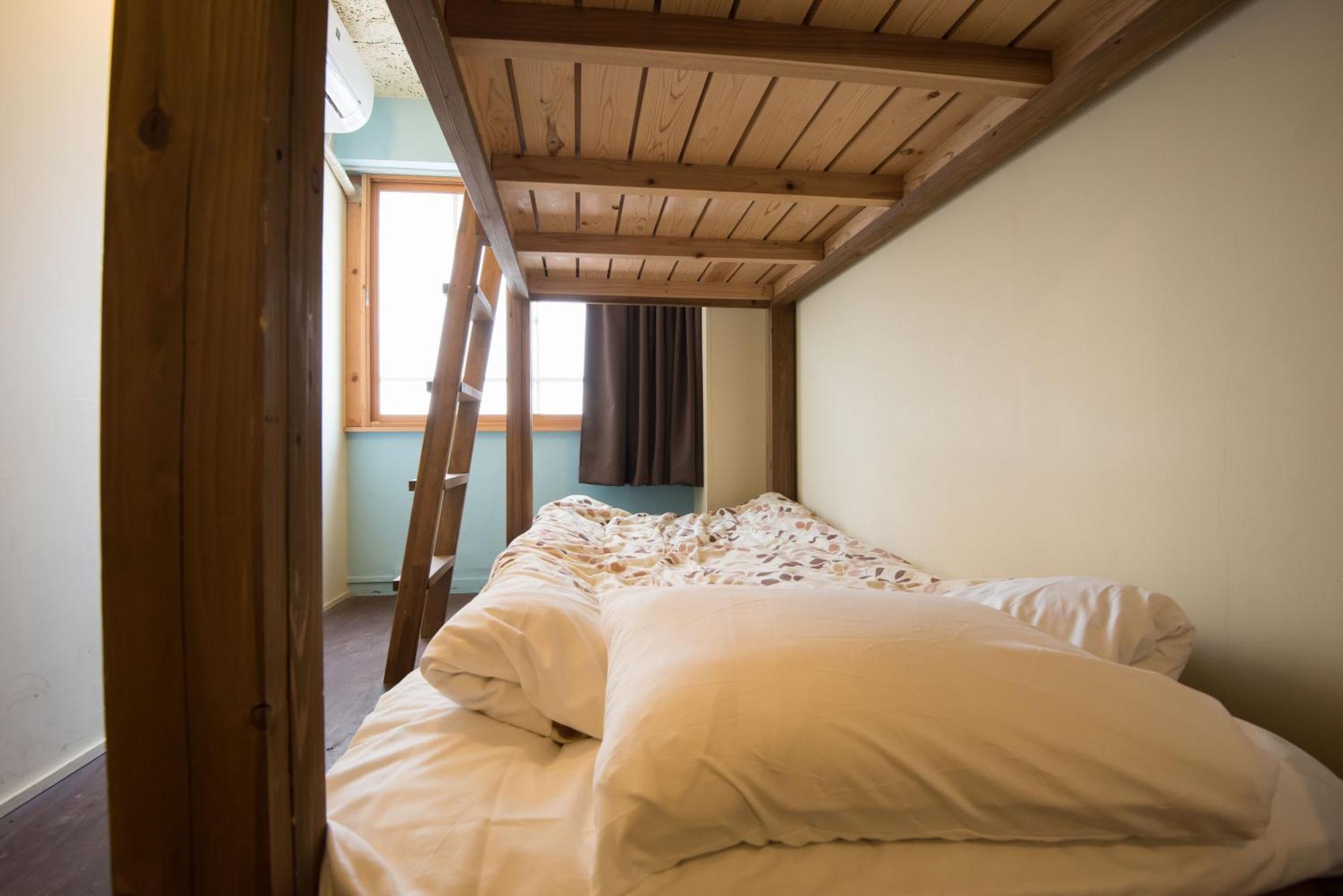 Hostel Q Осака Номер фото