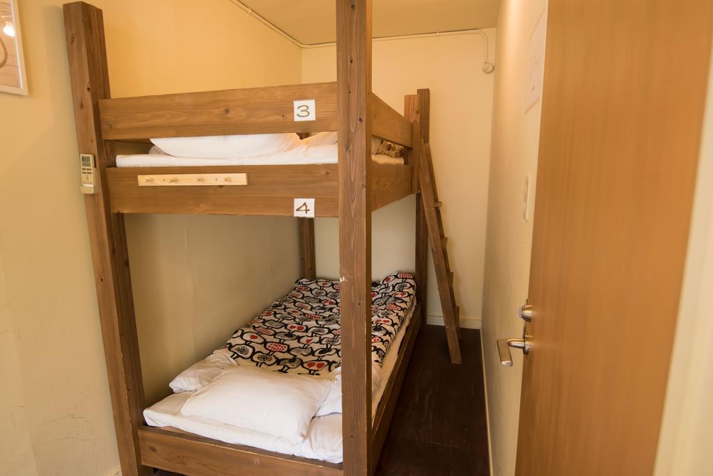 Hostel Q Осака Номер фото